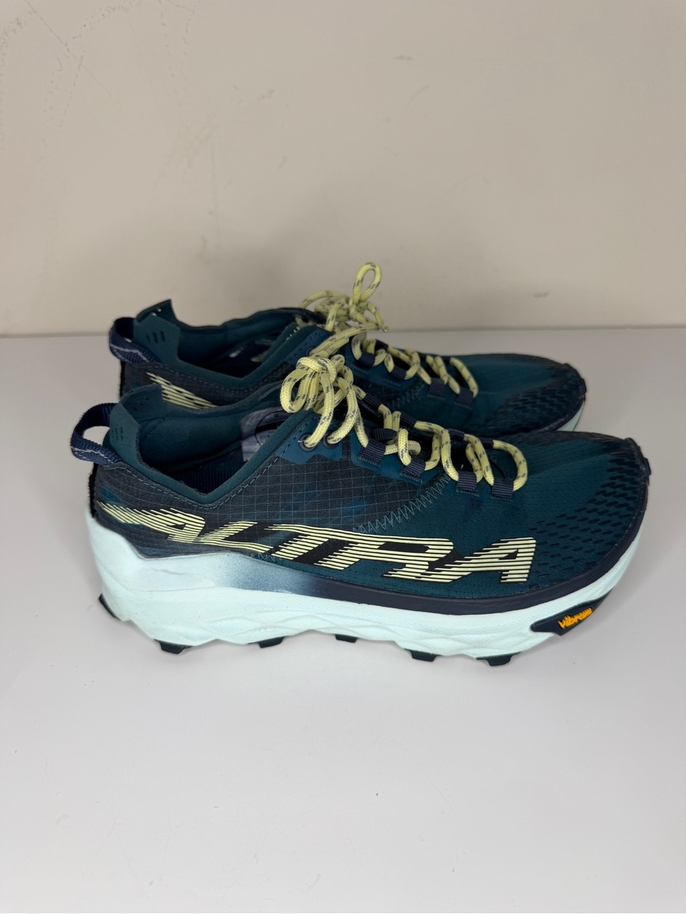 ALTRA Mont Blanc Running Shoes Deep Teal Women's Size 6 Vibram Trail Sneaker